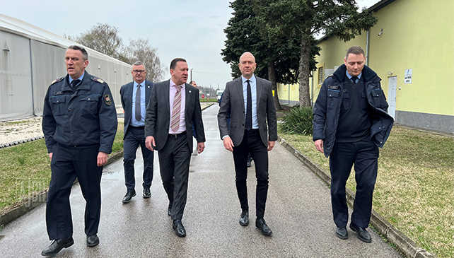 Commissioner for Fundamental Rights of Hungary Visits Tököl Remand Prison