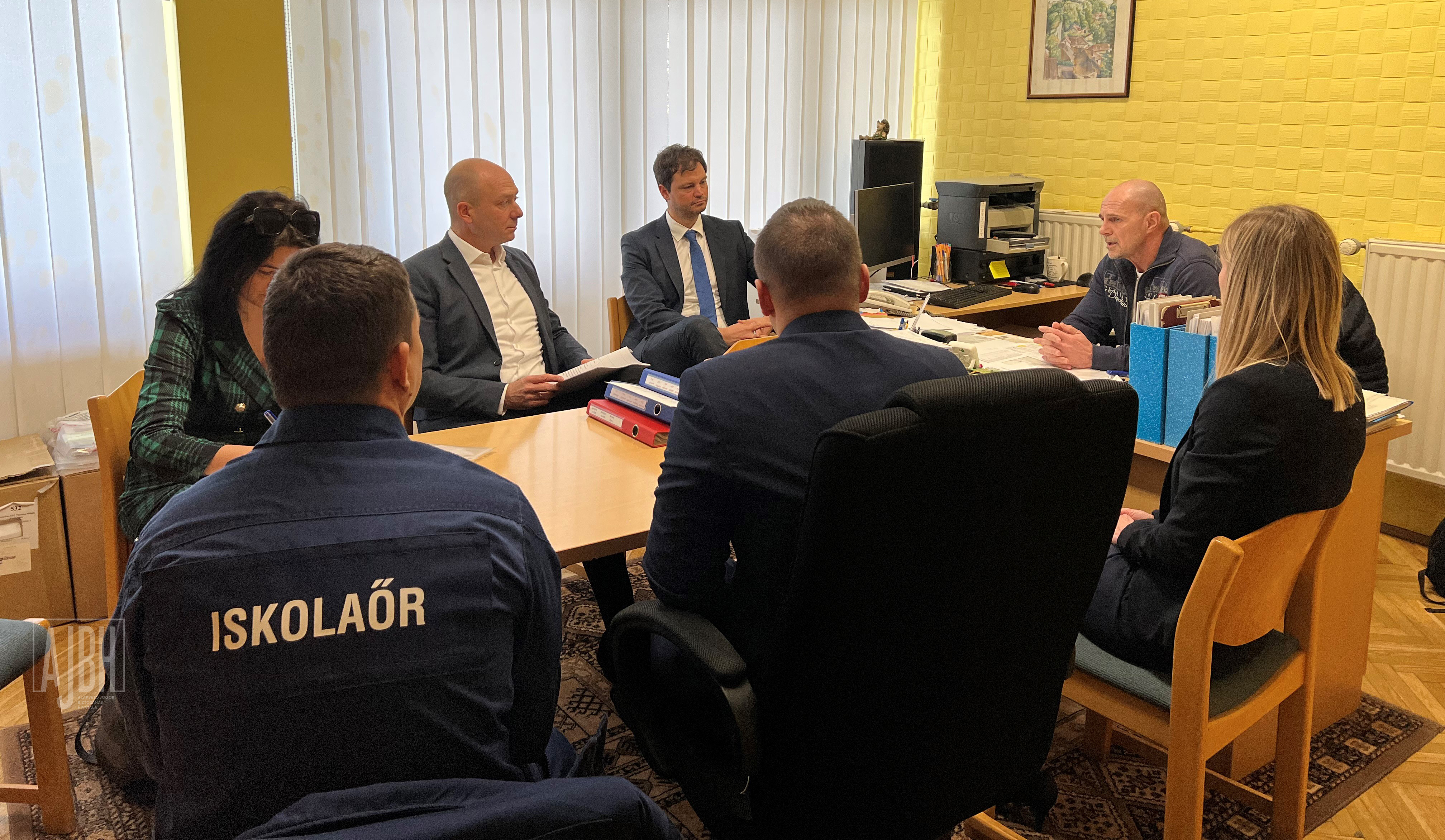 A Veszprém vármegyei iskolaőrök tevékenységét monitorozza az ombudsman