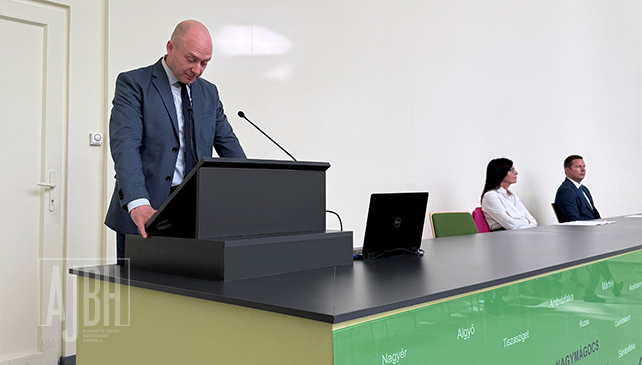 A gyermekvédelmi rendszer aktuális kihívásairól és a jogtudatosság fejlesztéséről tartott előadást az alapvető jogok biztosa Szegeden