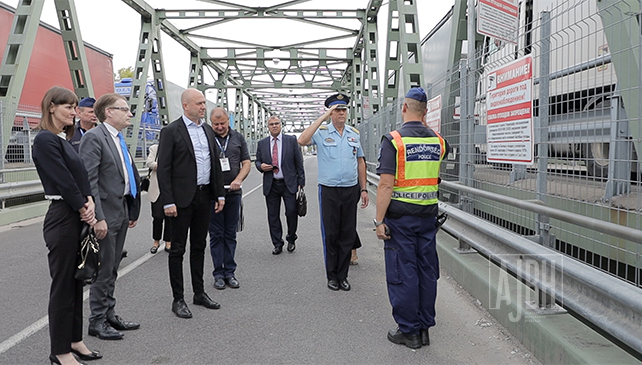 IOI President Visits Hungarian-Ukrainian Border Section with Dr. Ákos Kozma