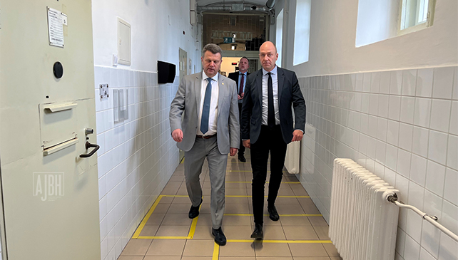 Commissioner for Fundamental Rights of Hungary Visits Jász-Nagykun-Szolnok County Remand Prison